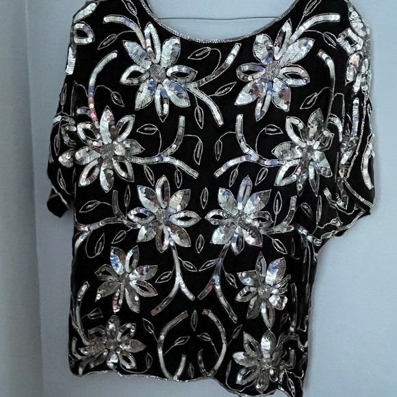 Jean for Joseph le bon black Sequin Embellished Rounded Neck Short Sleeve Blouse - Picture 2 of 10